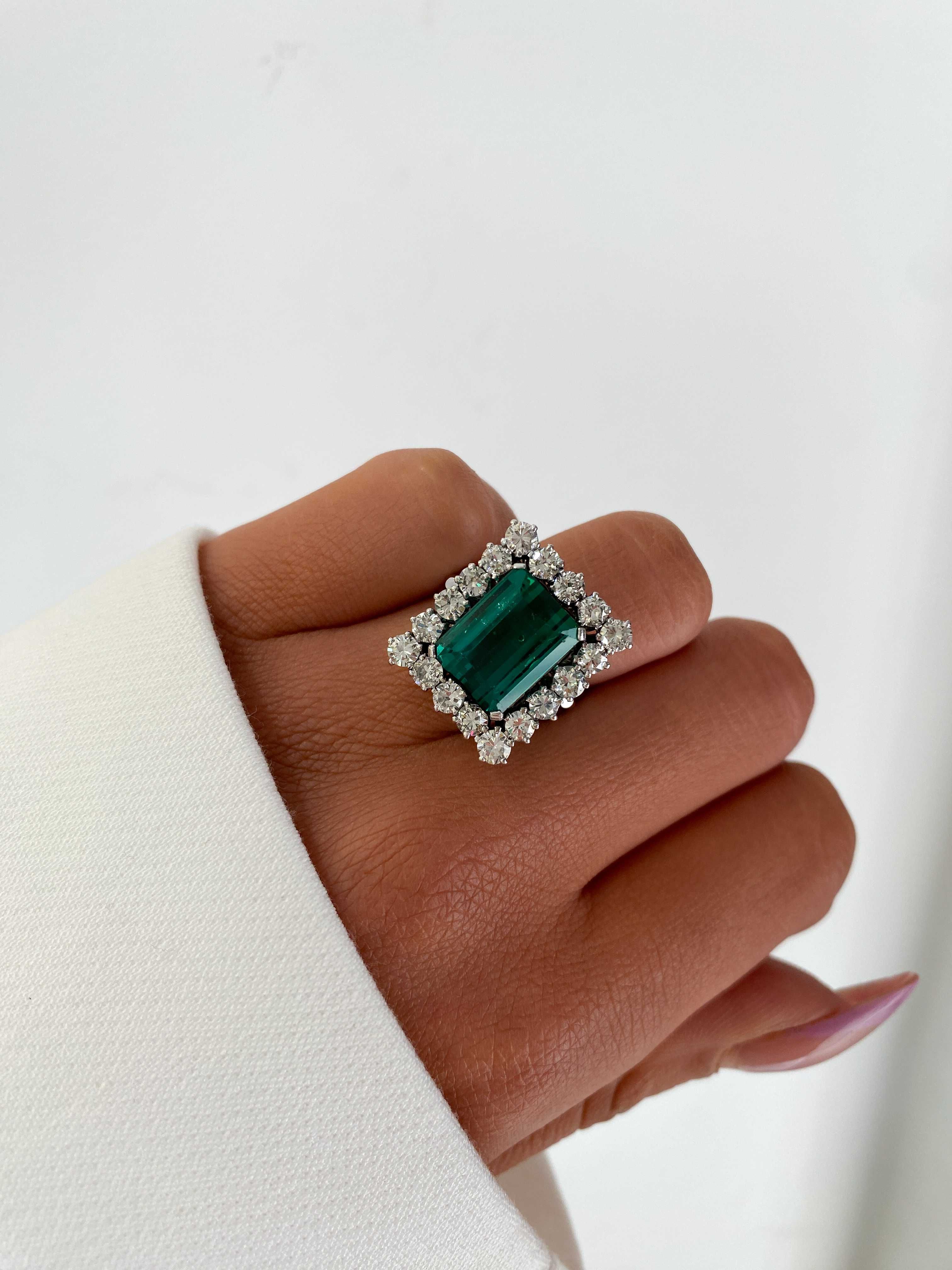 Pierścionek z naturalnym turmalinem 5.30 ct i diamentami 1.56 ct