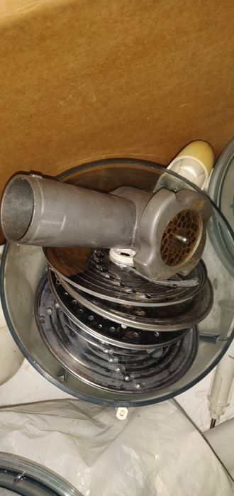 Кухонный комбайн Bosh Styline 900w запчасти