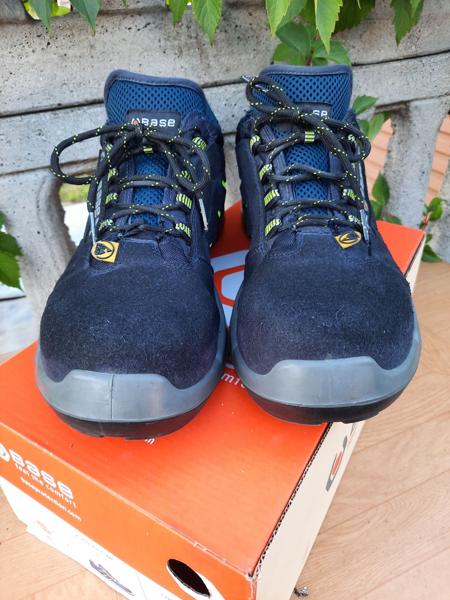 Buty robocze BASE 44, jak nowe