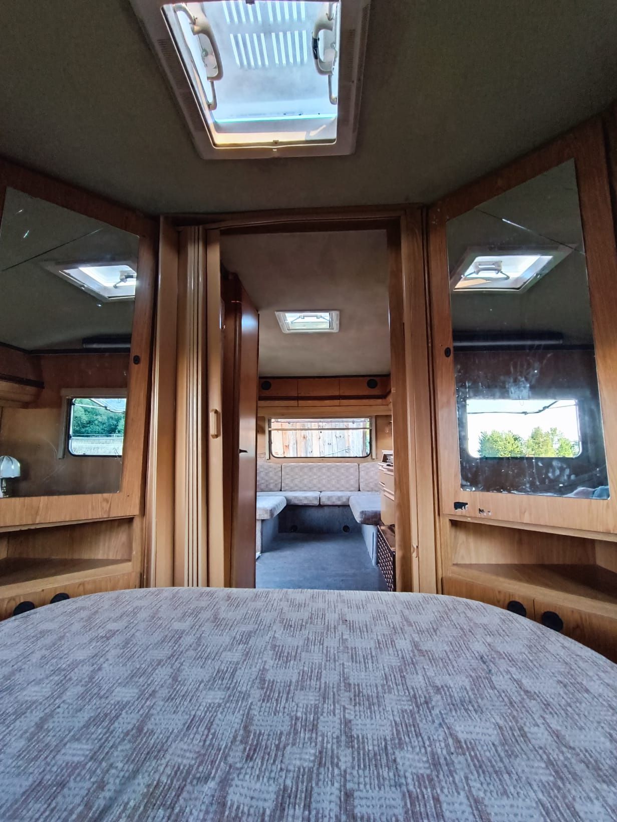 1986 Dethleffs Caravans rn7