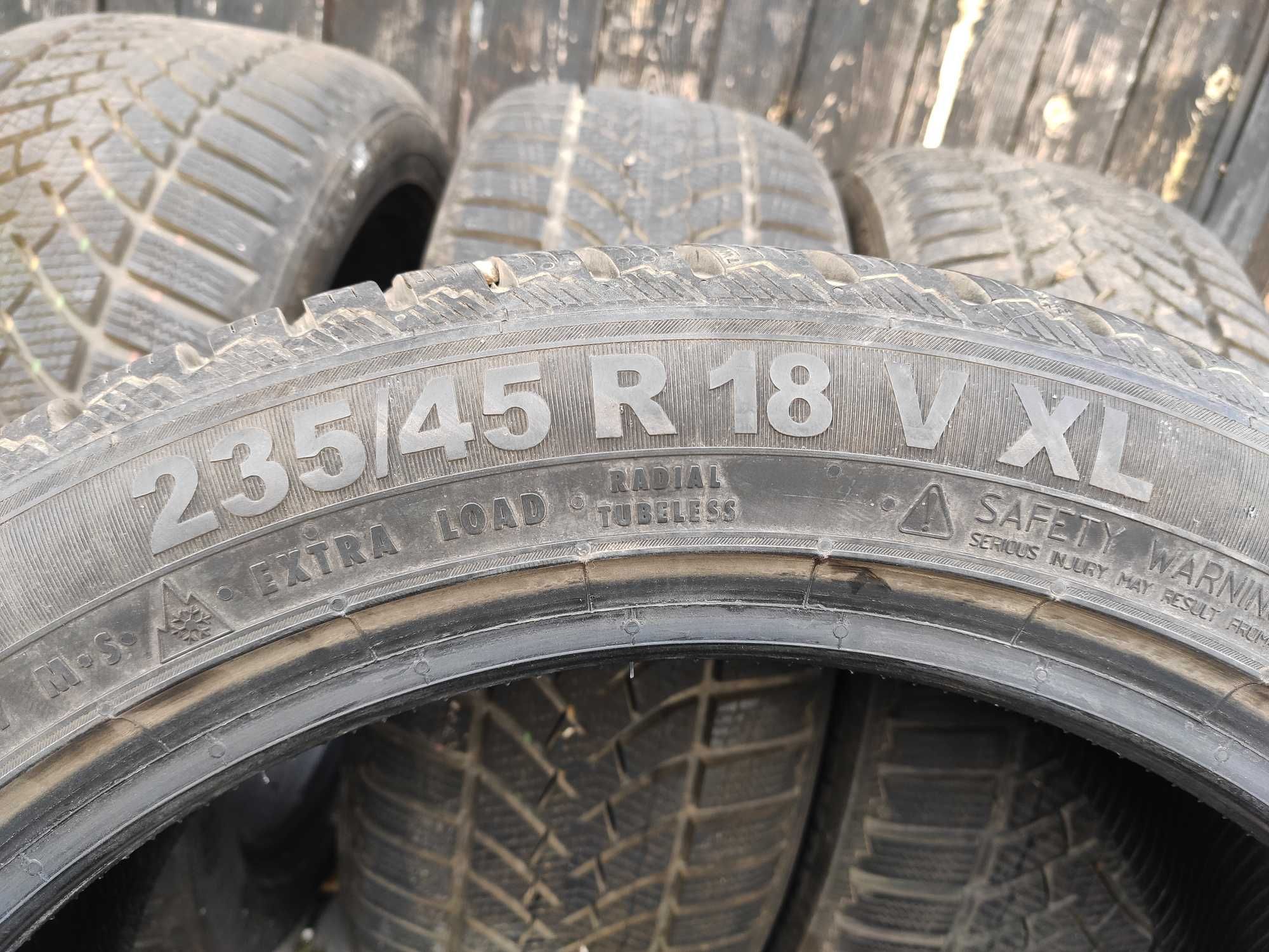 Opony zimowe Semperit 235/45 R18 V XL Speed Grip 3