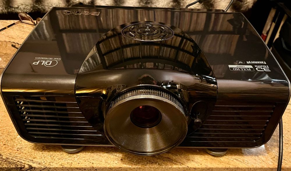 Projektor kina domowego Benq W7500