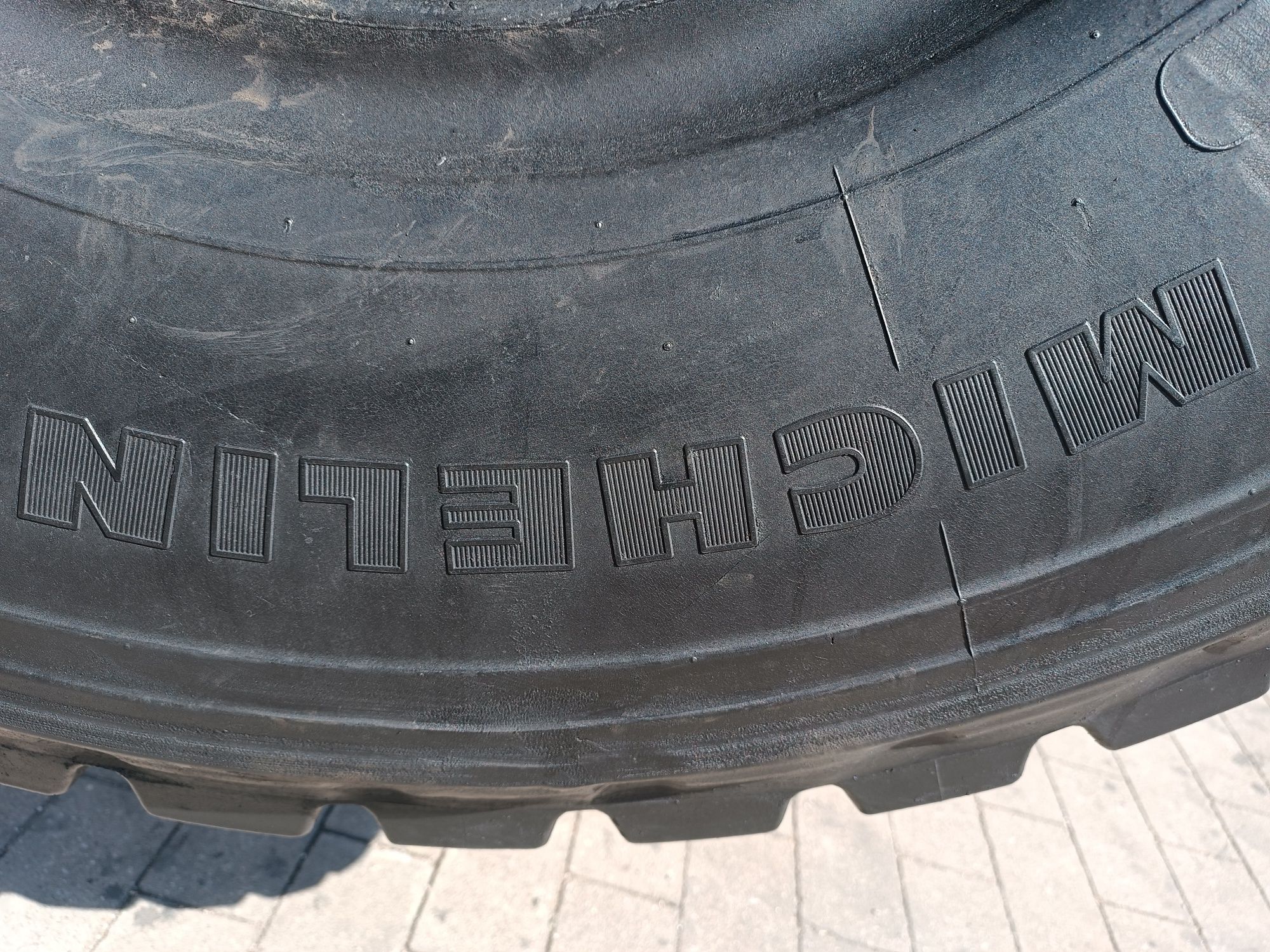 395/85R20 MICHELIN X XZL Radial Regroovable