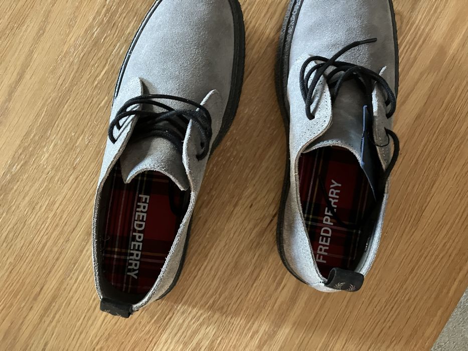 Sapatos Fred Perry novos