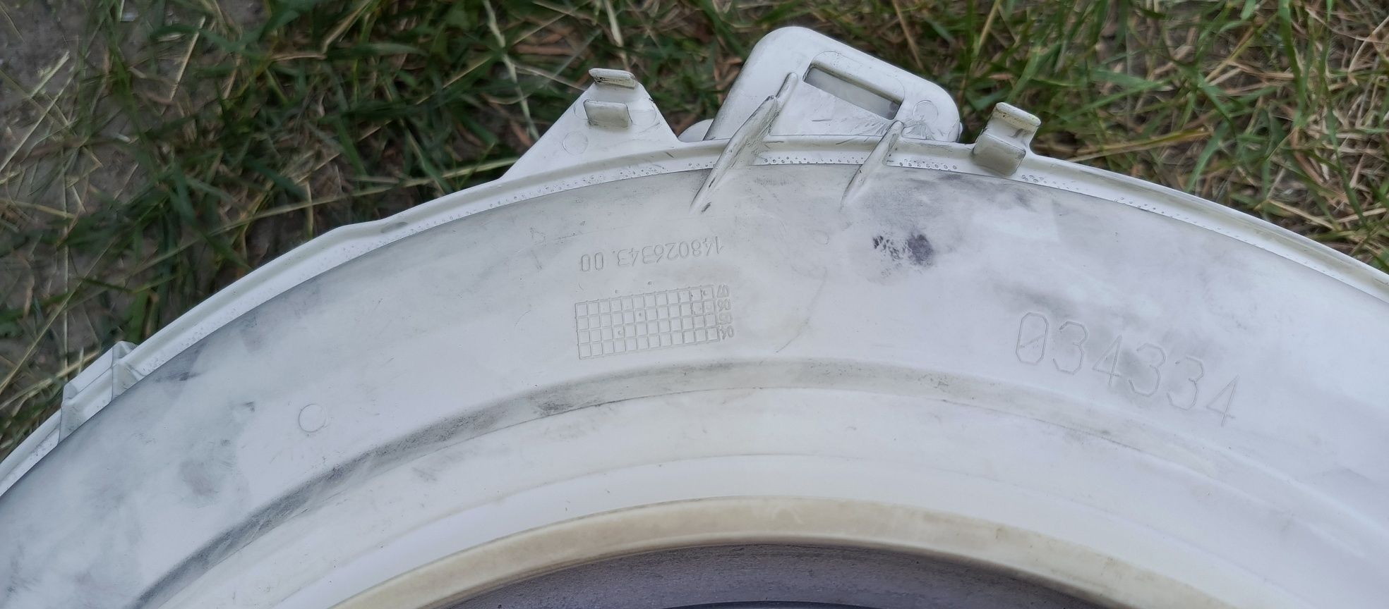 Бак в зборі 148026343.00 indesit