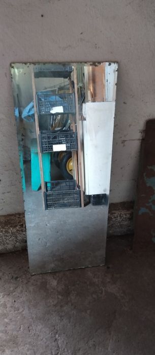 Продається отдам зеркало.