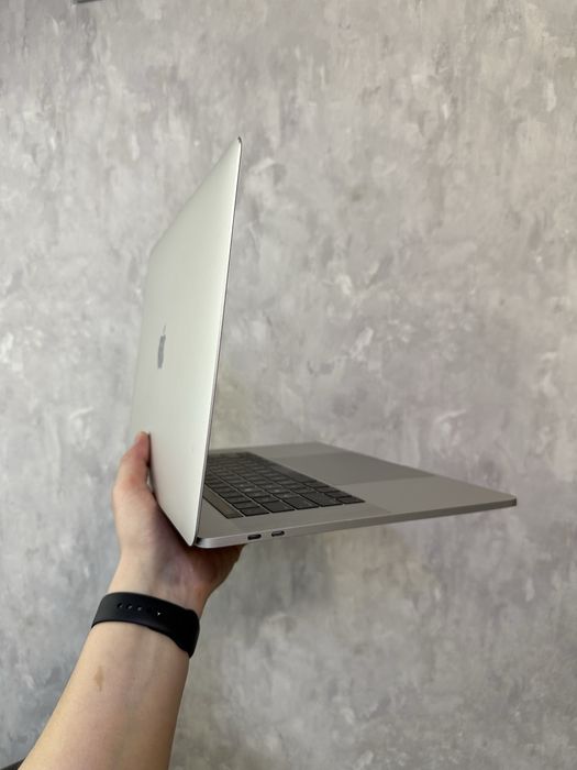 MacBook Pro A1707 i7 16/ssd 256 2017 рік