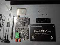 Hackrf one з антеннами та металевим корпусом
