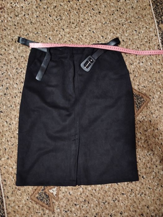 Сукні та спідниці