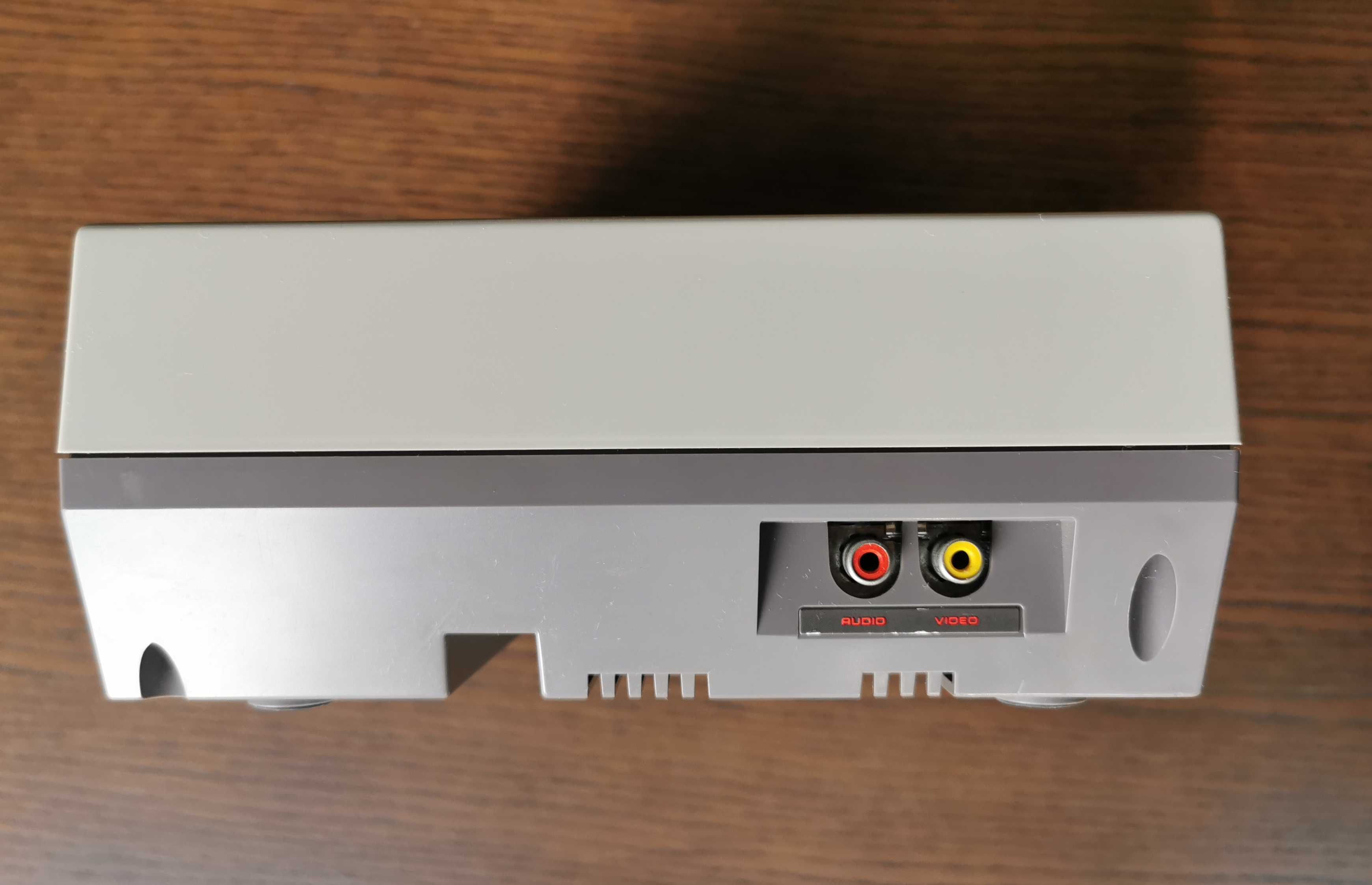 Konsola Nintendo NES oryginał 1985