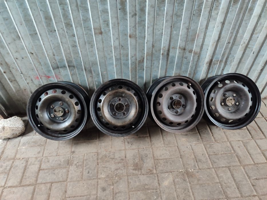 Диски металеві r15 hyundai kia 5.114.3 dia 67.1 et 46