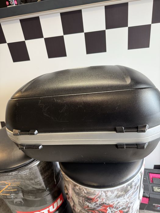 Kufer Givi 46 litrów monokey