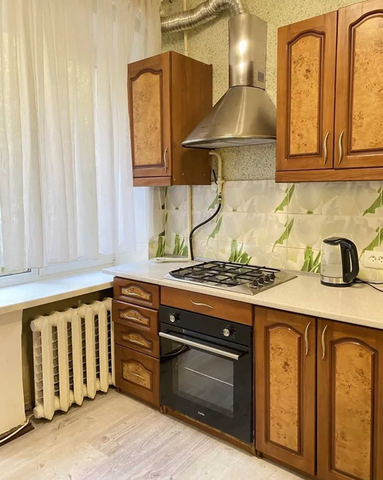 Продаж 2к квартири.м.Золоті Ворота.97000$.Торг.