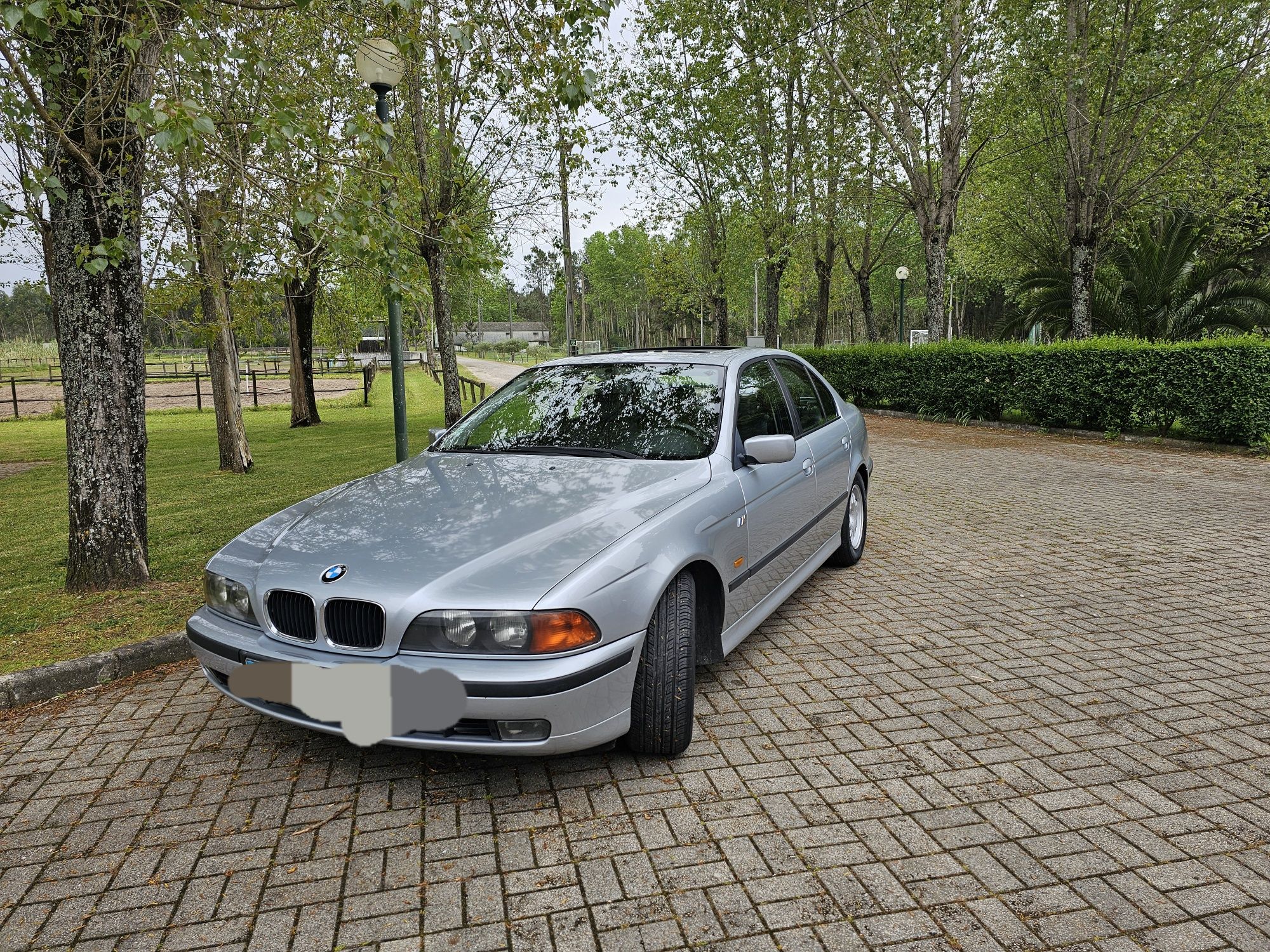 BMW 520i 97  150