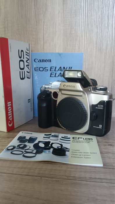 Canon EOS Elan IIE. Плівкова камера