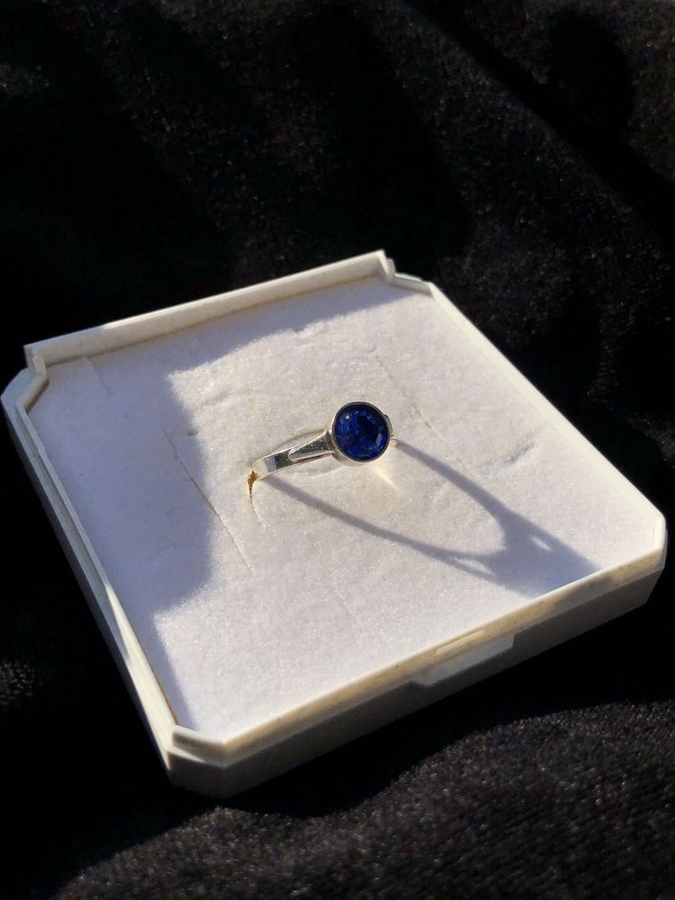 Srebrny  pierścionek granatowy kryształek vintage srebro proba 925