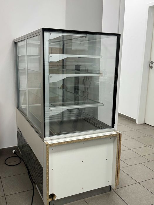 Lodówka witrynowa chłodnicza