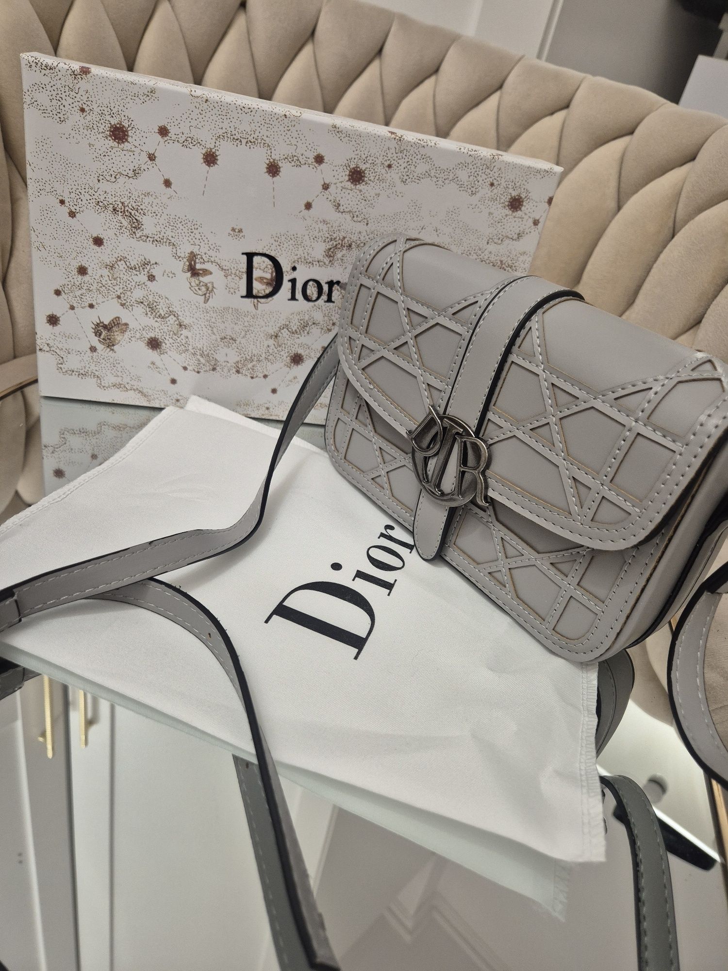 Torebka christian dior szara z pudełkiem komplet na pasku