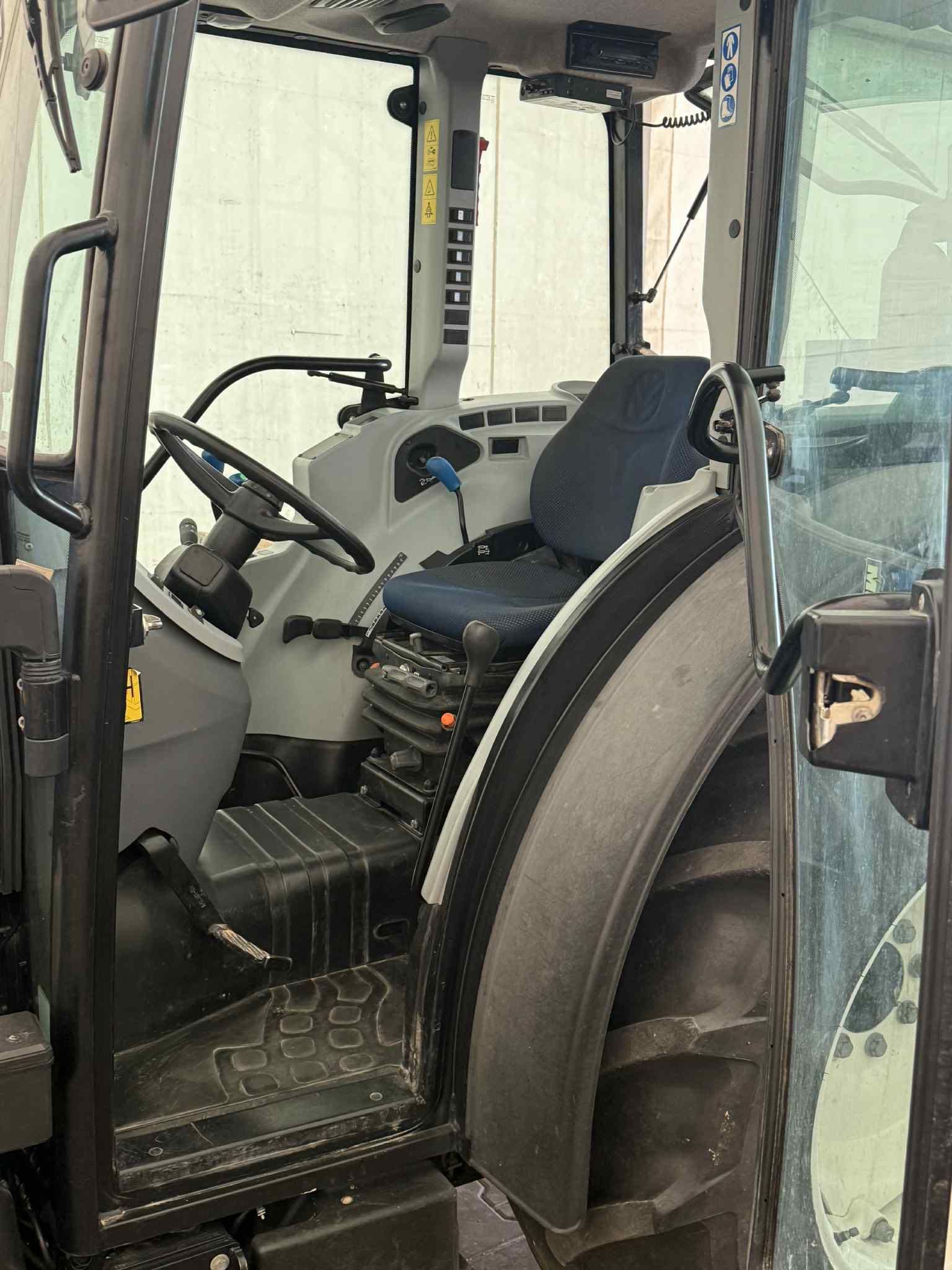 Sprzedam New  Holland T4,80N