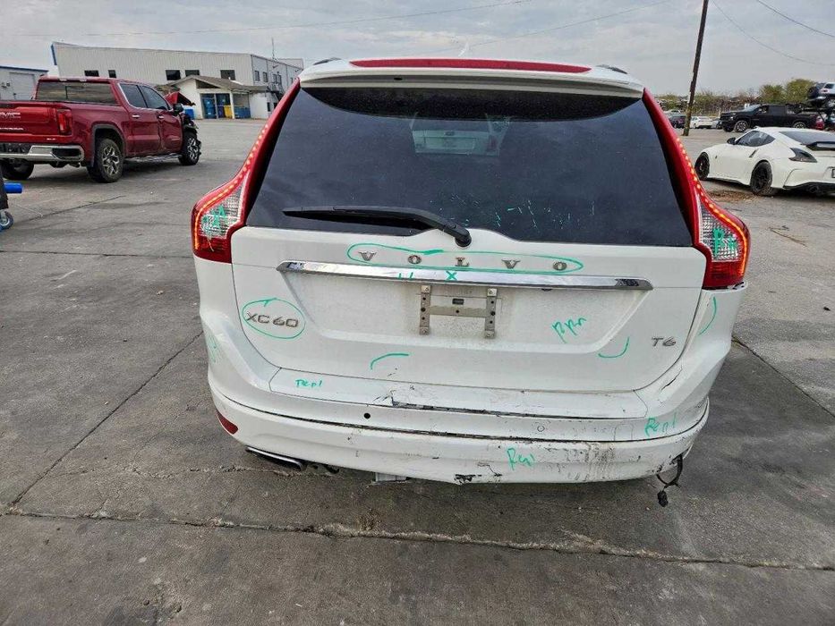 Volvo XC-60 T6 Platinum