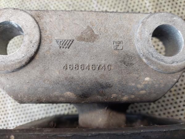 Apoio do motor OPEL Corsa D