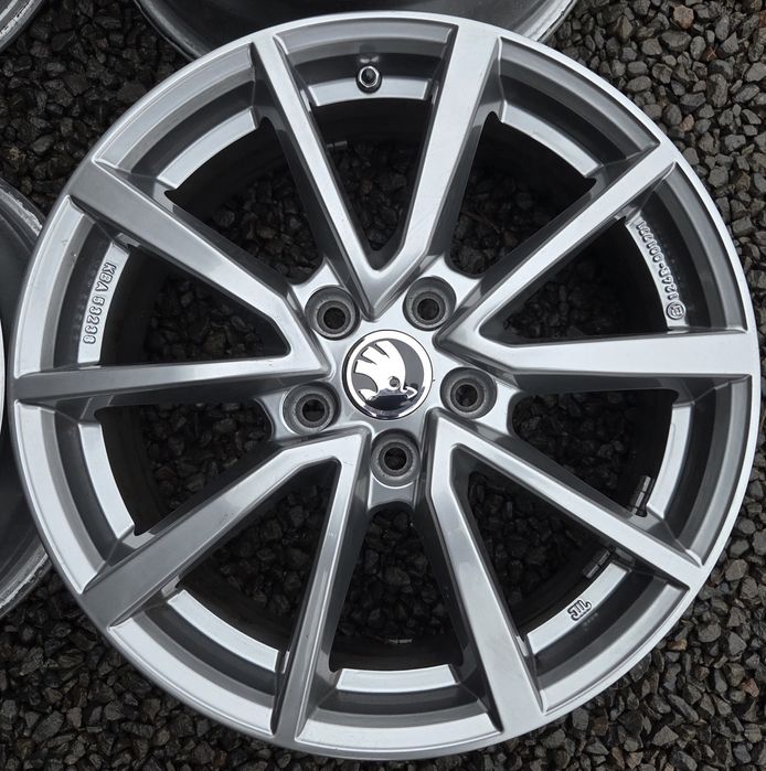 5 112 R17 Scoda Octavia Superb Karoq