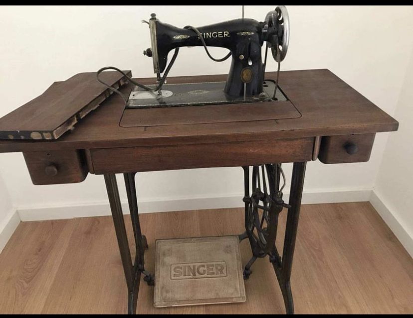 Máquina costura Singer