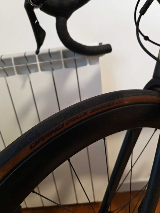 Specialized Tarmac Carbono FACT 9r