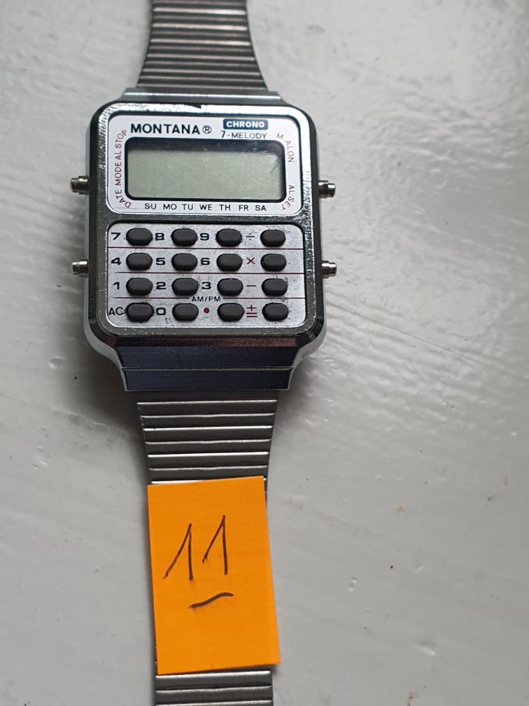 11,Zegarek z kalkulatorem MONTANA.