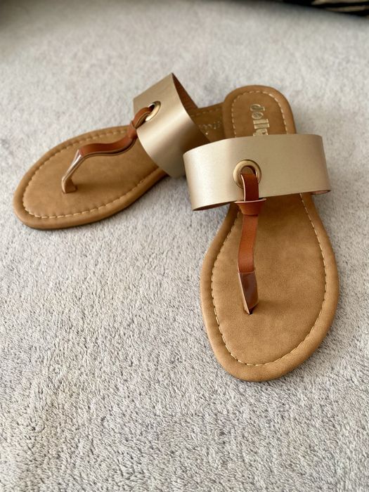 Продам летнюю обувь. Размер 37.