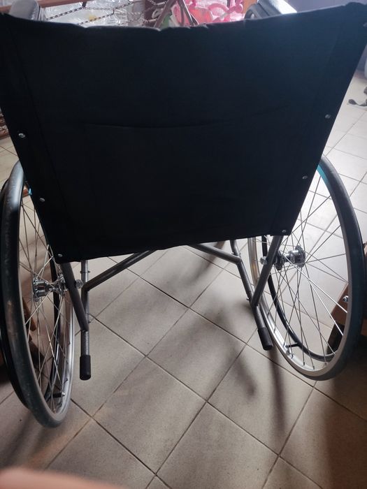 Cadeira de rodas anti furos