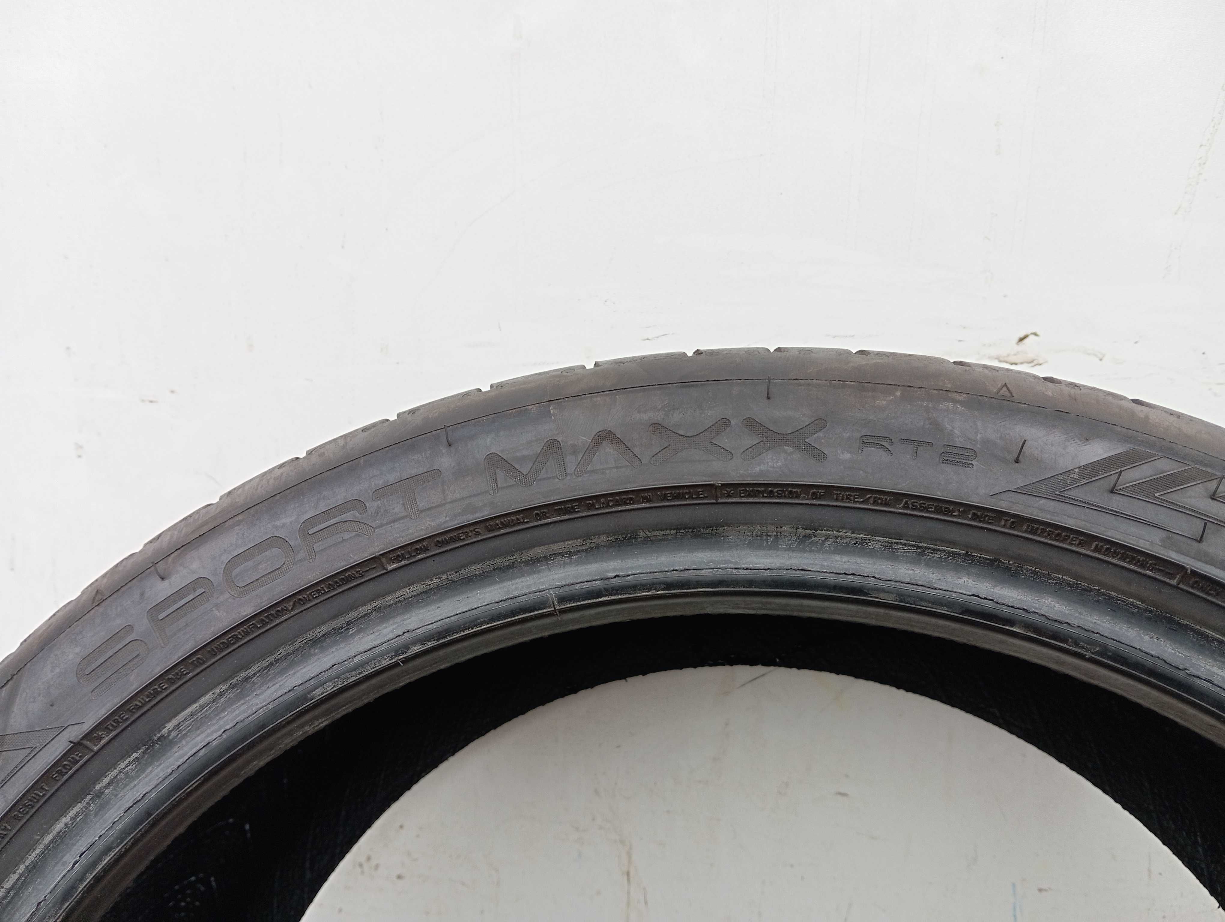 1x 215/40 R18 89W Dunlop Sport Maxx RT2 2018r 4,7mm