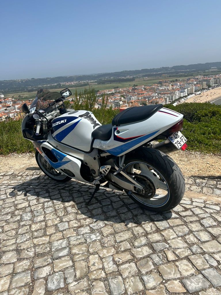 GSX-R 750 Injeção
