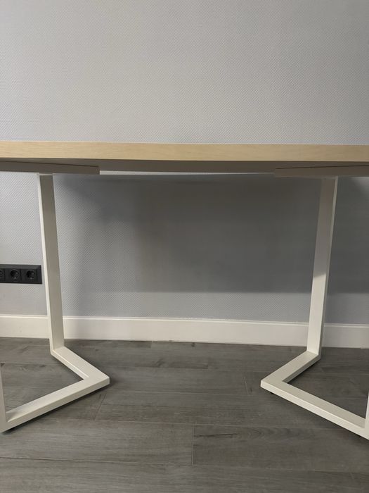 Стіл лофт у хорошому стані