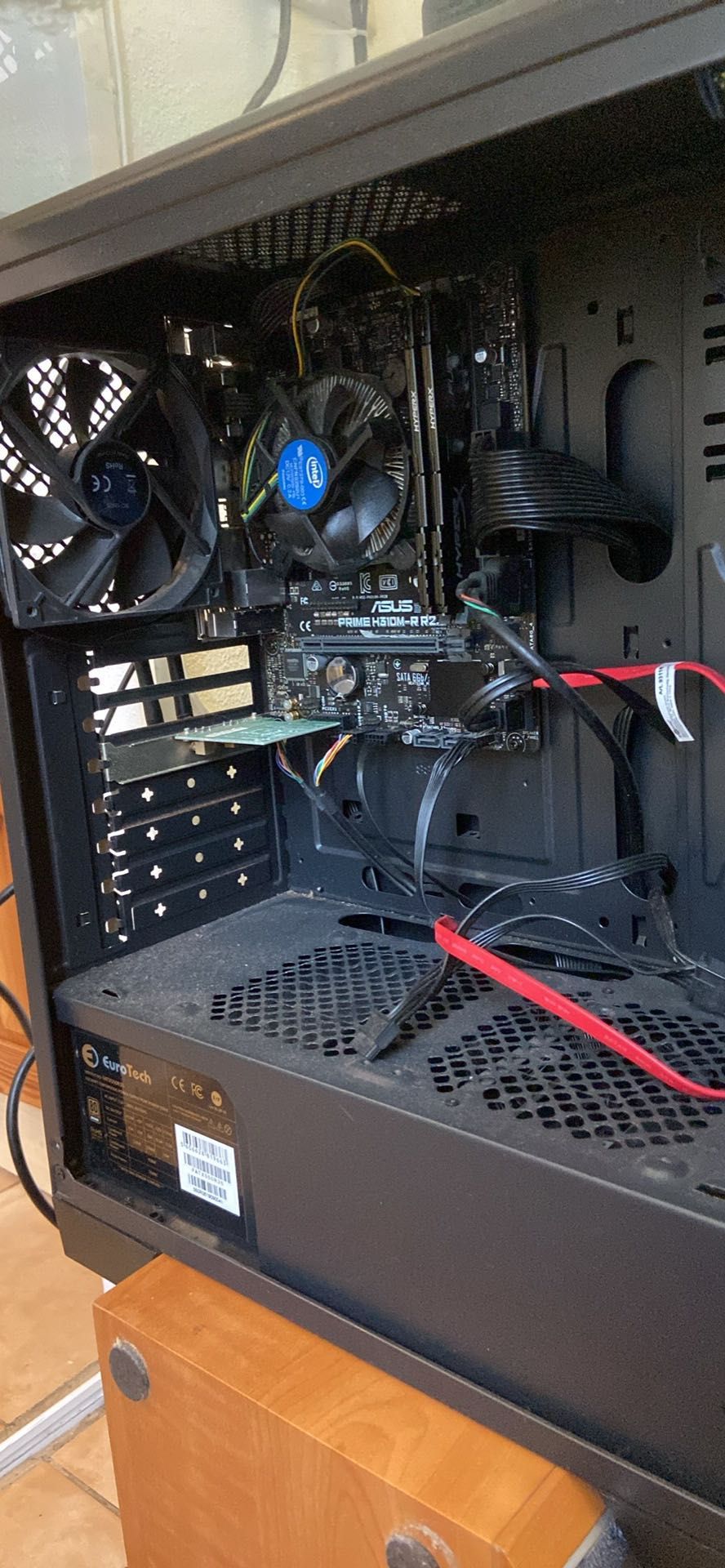 Kit i3 9100f + 16gb hyperX +fonte 80 plus+ torre