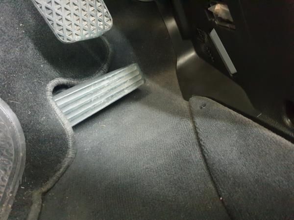 Pedal do acelerador BMW 5 (F10)