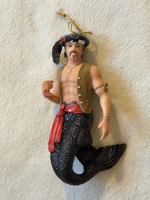 Enfeite sereio merman em porcelana com glitter – vários