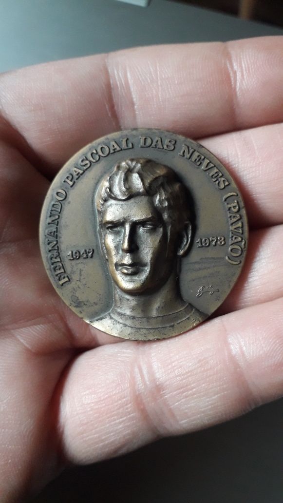 Medalha do Pavão homenagem póstuma 1975 bronze FC Porto