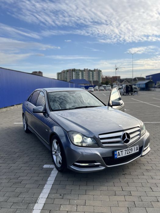 Mercedes Benz C class 1.8 бензин 2011р.