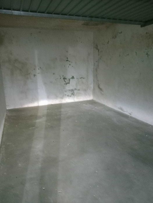 Garagem box fechada 17m2