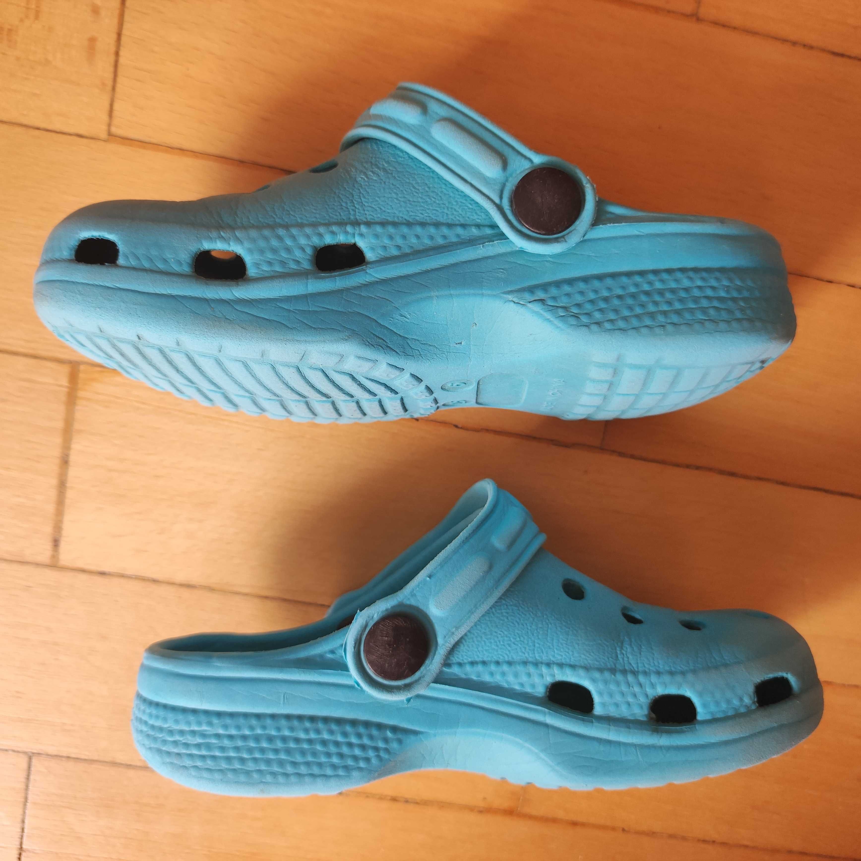 Buty crocs niebieskie nr 25