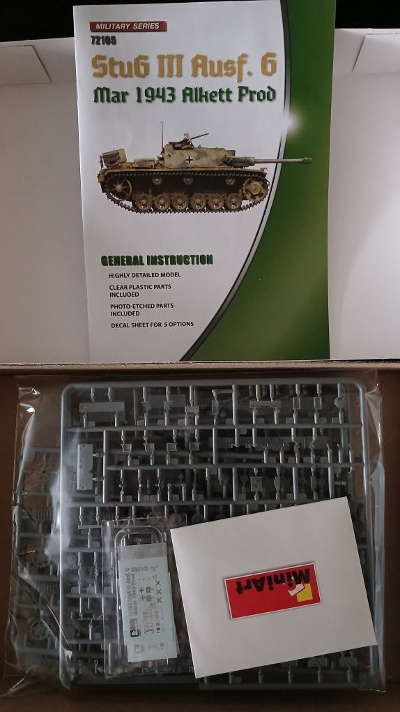 Збірна модель Miniart StuG III Ausf.G March 1943 Alkett Prod. 1/72