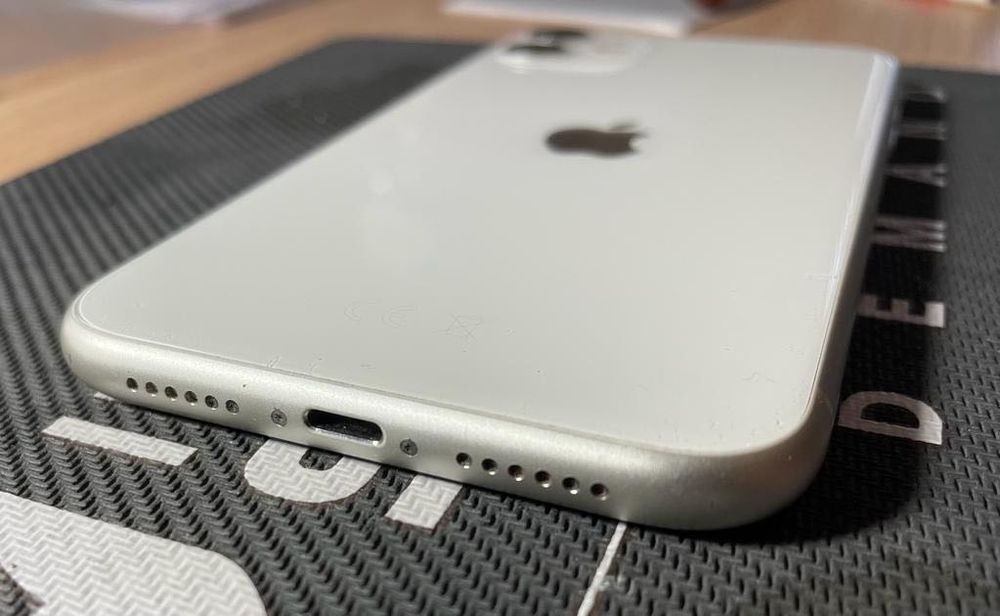 iphone 11 com capacidade máxima de bateria 90%
