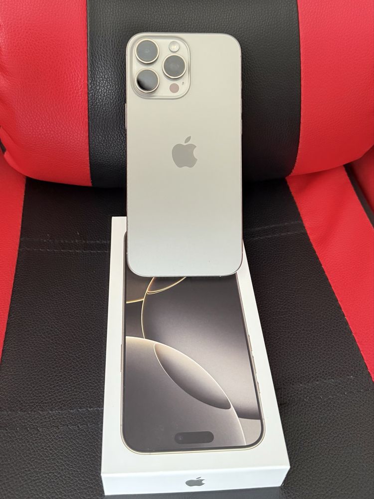 iPhone 16 Pro Max