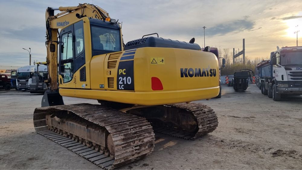 Экскаватор Komatsu PC 210 LC , 2012 г , гус 90 см