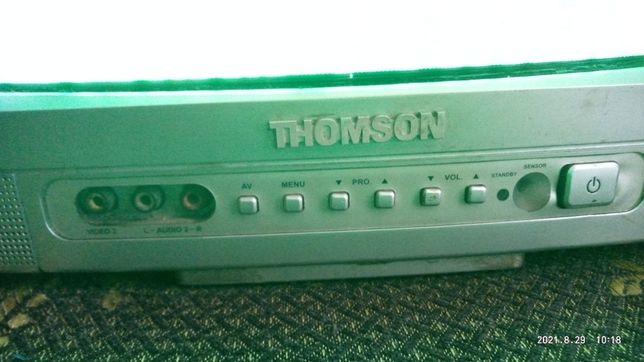 Продам цветной рабочий телевизор "Томсон",маленький,на кухню.