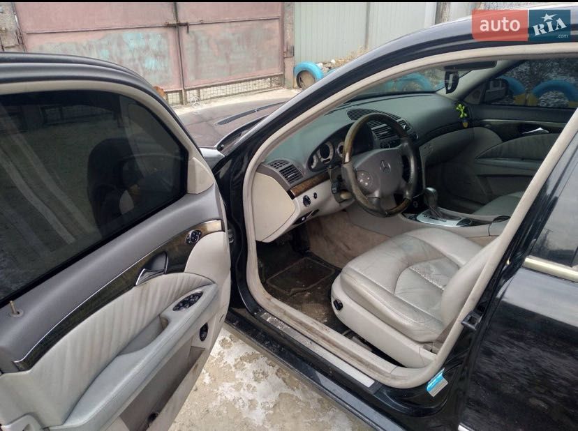 Mercedes-Benz E-Class 2003