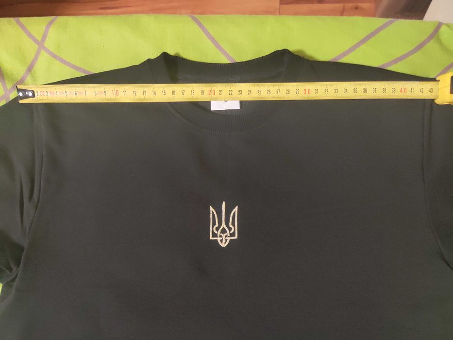 Свитшот с гербом Украины мужской черный новый размер S