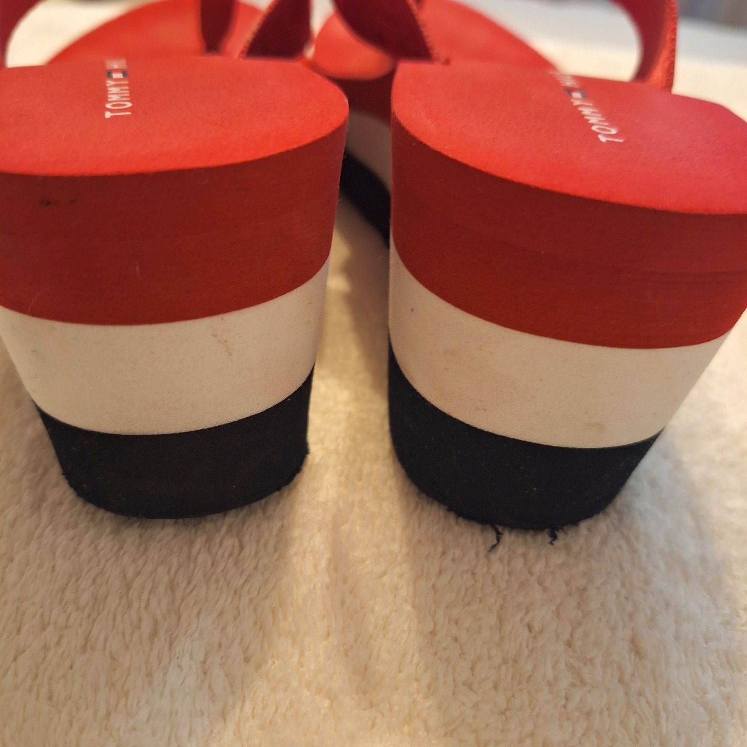 Шлепанцы Tommy Hilfiger р.37