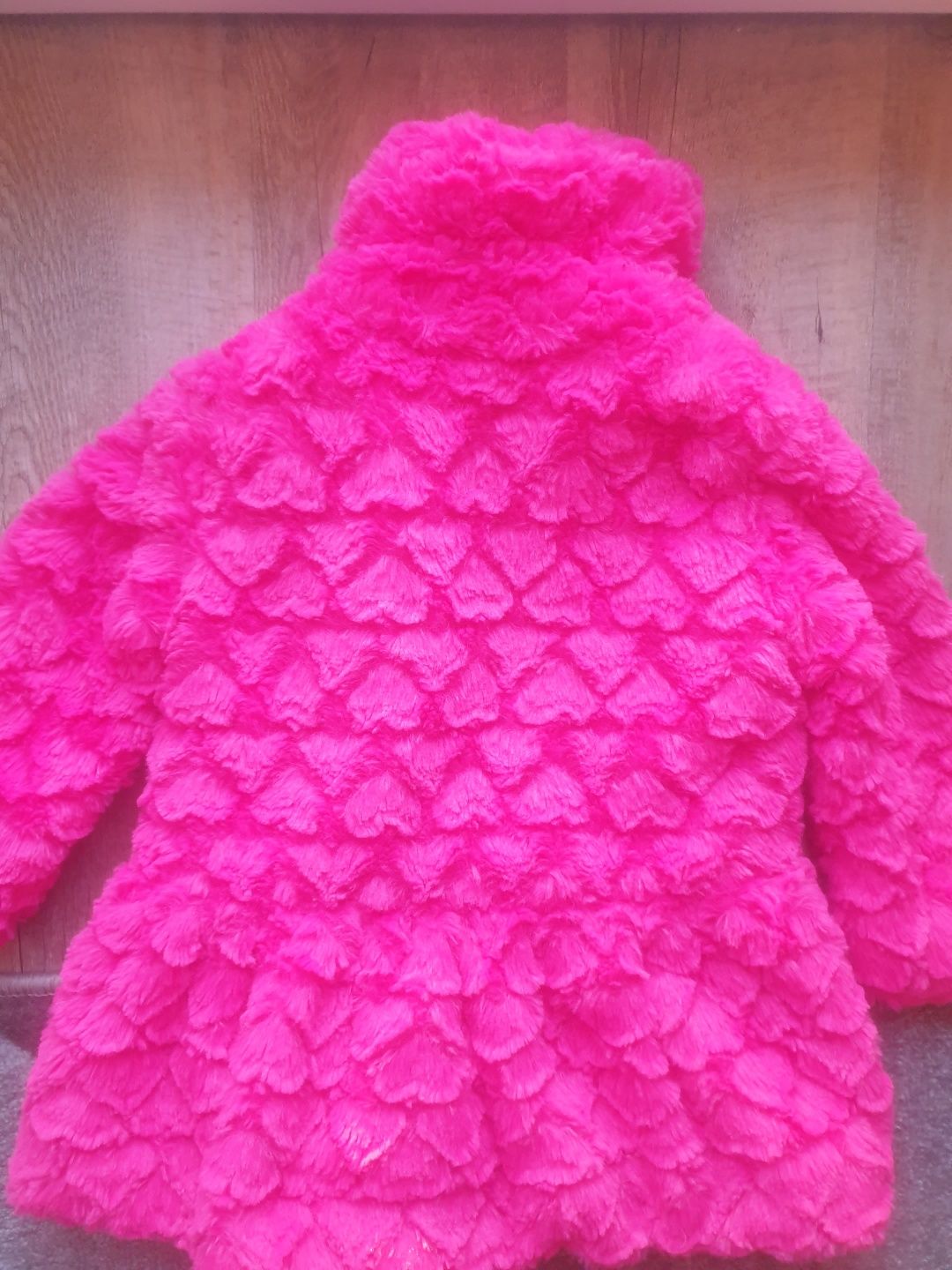 Śliczne futerko różowe jak nowe rozm 86 92 Juicy Couture
